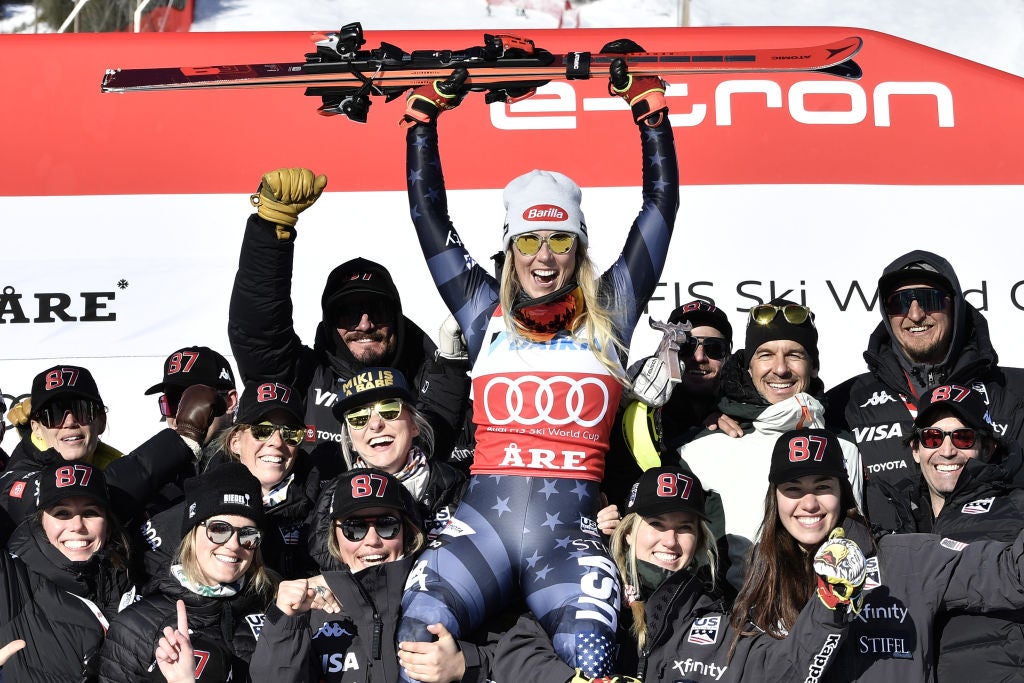 Mikaela Shiffrin celebrates breaking the all-time World cup win record