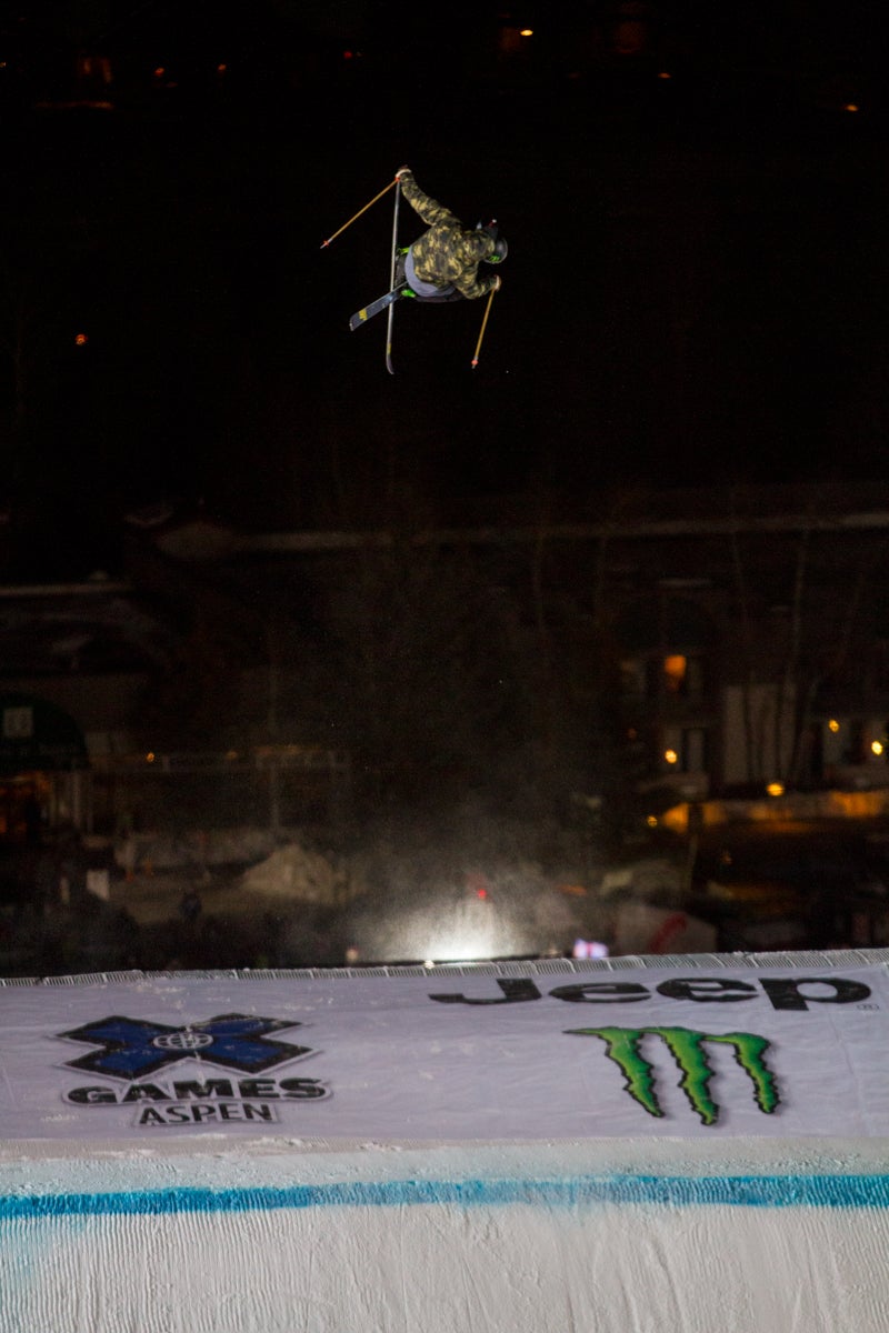 Alex Schlopy Alex Schlopy (USA) had smooth and consistent double corks with his grab held longer than most athletes. Schlopy had to pull out of the competition…
