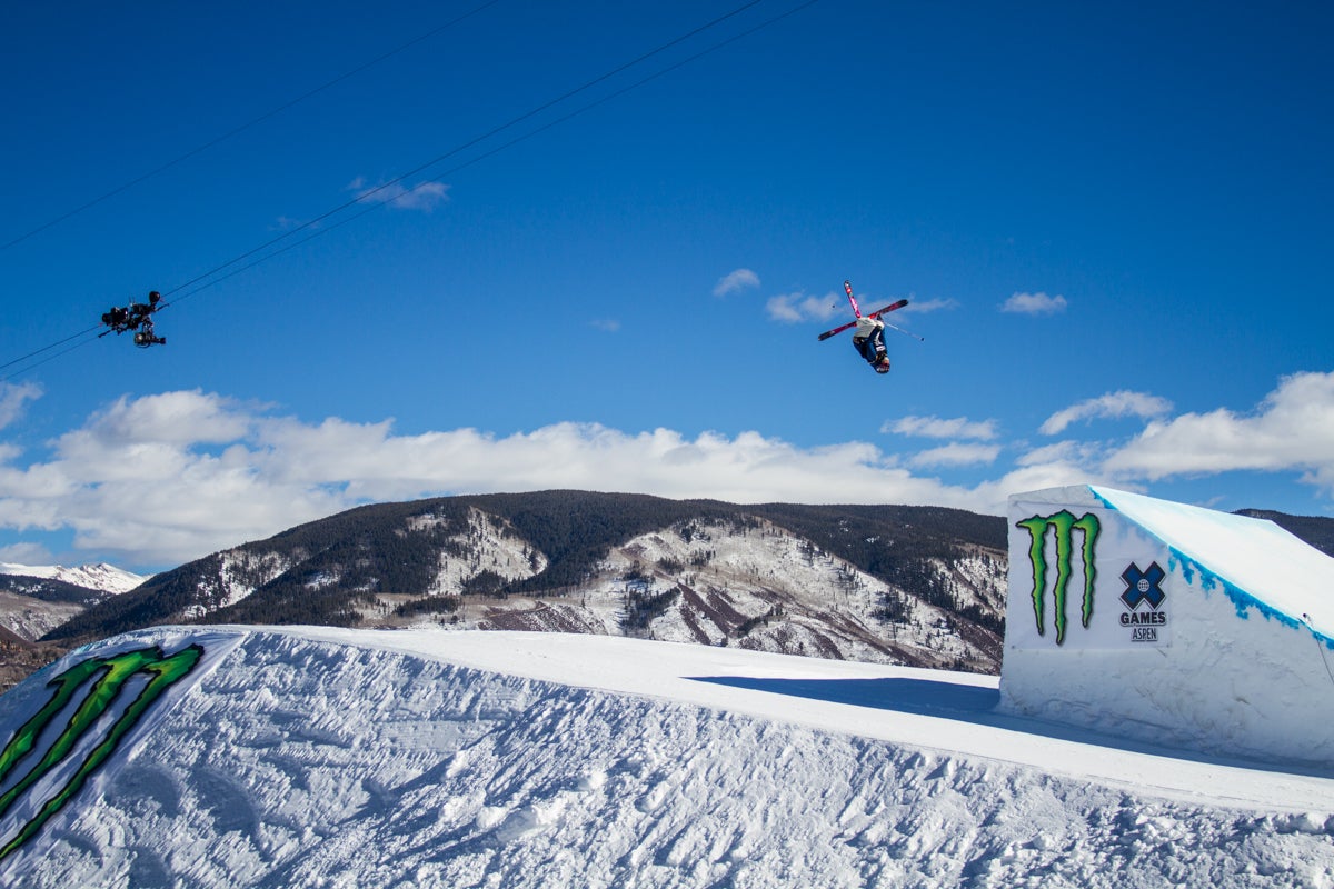 Yiki Tsubota Yiki Tsubota (CAN) throws a backflip mute grab on her way to 8th place. She was the only competitor throwing this crowd-pleasing trick.Check out the…