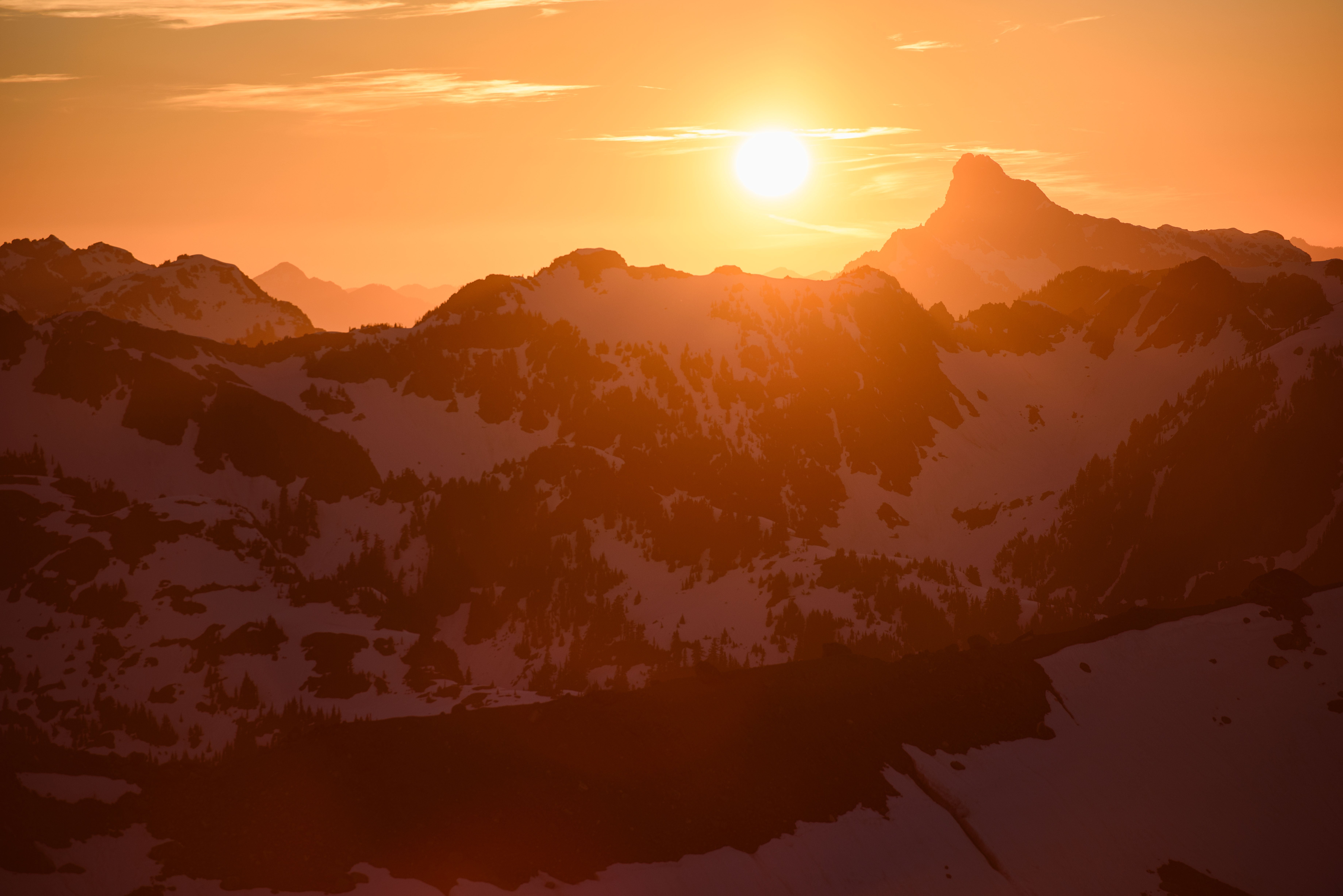 SKI0218_WAS_JAS6581 A spectacular sunset caps off the day.