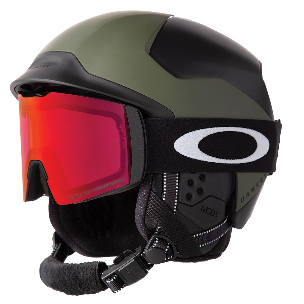 Oakley Prizm React ski google and MOD5 ski helmet