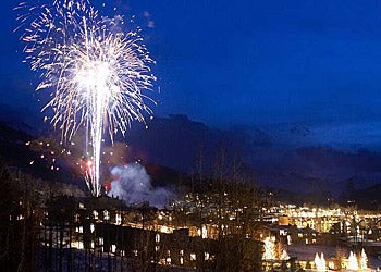 Perfect Conditions A sunny, warm, and inviting day made Loveland's opening a great experience. Commented Colleen True, Director of Human Resources at Loveland,
